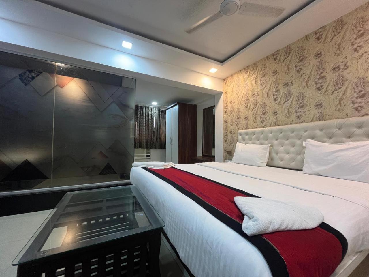 Dive Arsh Executive Inn מראה חיצוני תמונה