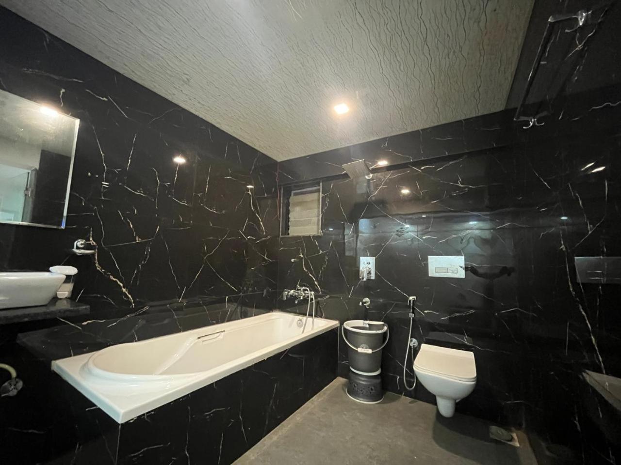 Dive Arsh Executive Inn מראה חיצוני תמונה
