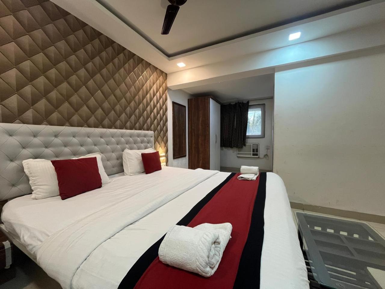 Dive Arsh Executive Inn מראה חיצוני תמונה